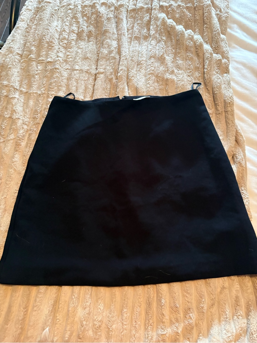 Aritzia Wilfred black skirt